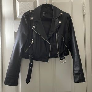 Biker jacket in excellent condition. Only worn once. Just not my style